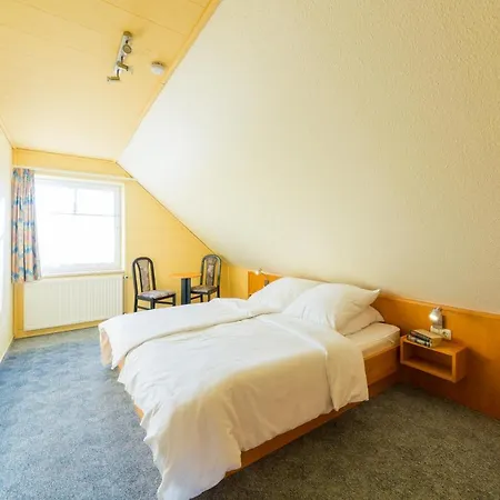 Der Suedschwede ... Dein Gaestehaus Mitten In Zingst Und Nah Zum Strand Buitenkant foto